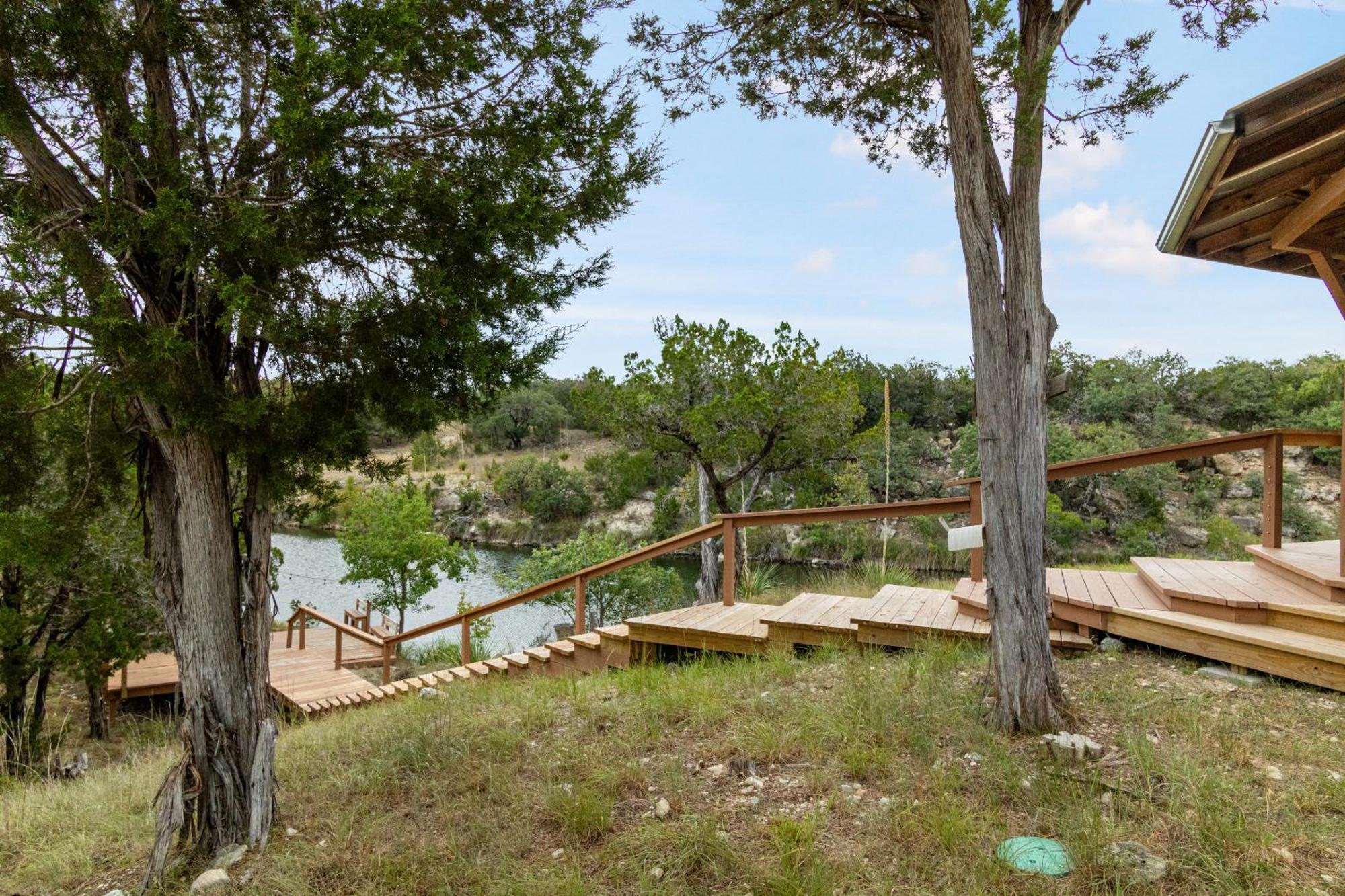 Hondo Creek Hideaway 호텔 Tarpley 외부 사진